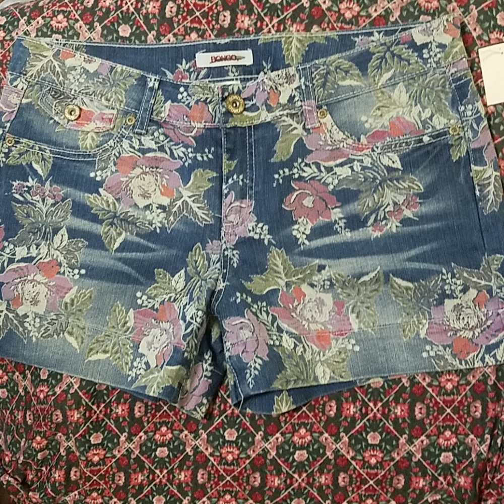 Bongo floral denim shorts